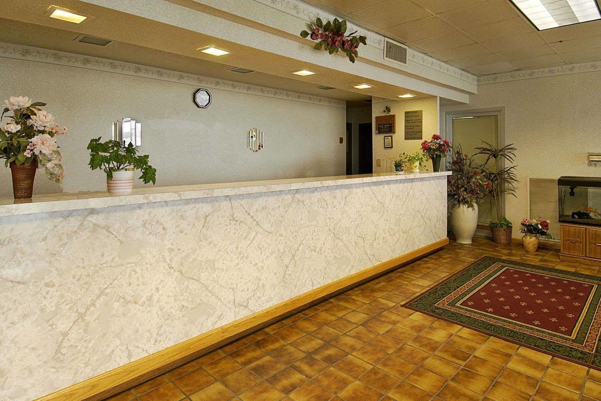 Knights Inn Rantoul Bagian luar foto